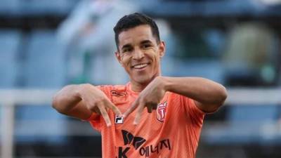 Atacante do Criciúma passa por cirurgia para reparo de ruptura no tendão de Aquiles