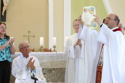 Padres jubilares são homenageados