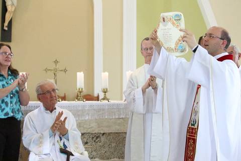Padres jubilares são homenageados