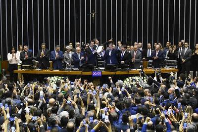 Congresso promulga emenda constitucional da reforma tributária
