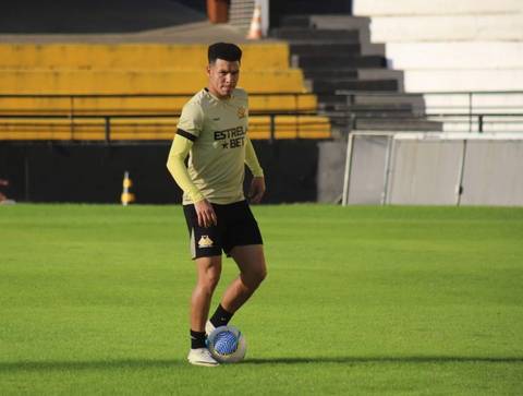 Em jogo atrasado, Criciúma encara o Cuiabá e pode subir três posições na classificação