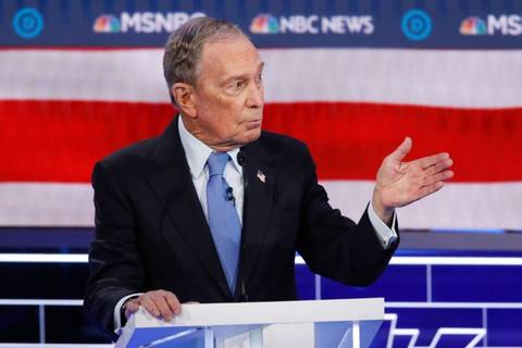 Debate: Bloomberg apanha, Sanders defende o socialismo