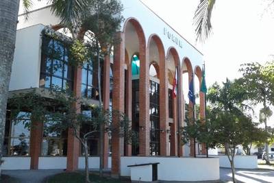 Homem que estuprou enteada é condenado a 26 anos de prisão na comarca de Tubarão