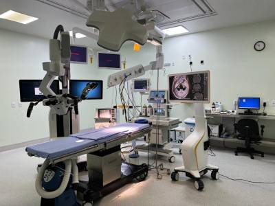 HSJ: profissionais realizam cirurgia inédita para tratamento da epilepsia refratária