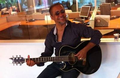 VÍDEO: Carlinhos Santos fala sobre a banda P.O. BOX e carreira solo