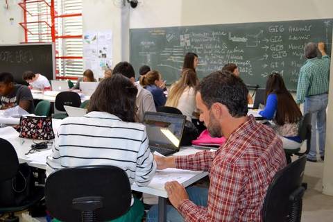 Vestibular ou SIM: sistema de ingresso unificado está com inscrições abertas