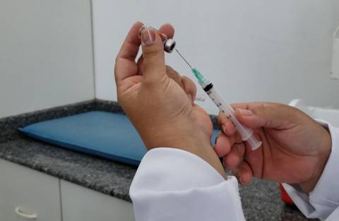 Novas vacinas contra Covid-19 chegam na próxima semana