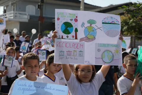 Balneário Rincão se mobiliza em Caminhada da Paz e conscientização sobre o autismo