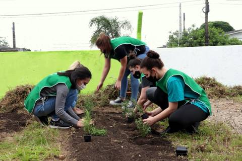 Vivercom da Unesc leva melhorias a escolas de Araranguá e Sombrio