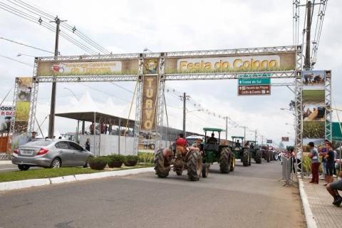 Festa do Colono de Turvo confirma shows nacionais de sertanejo; veja os artistas