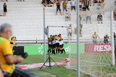 Criciúma vence o Avaí no Heriberto Hülse e encerra jejum de dez anos