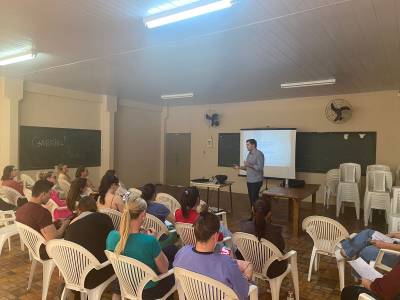 Urussanga: profissionais da saúde passam por capacitação