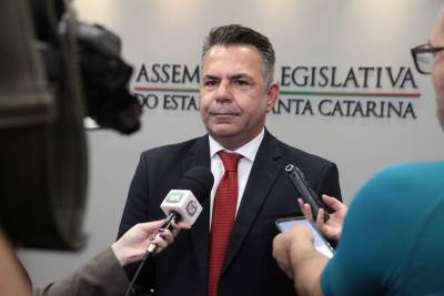 Frente Parlamentar busca nova opção para disponibilizar GNL em Santa Catarina