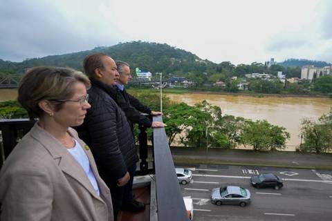 Pelo Estado 06/10: Chuvas deixam SC em estado de emergência