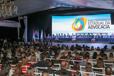 Conferência Estadual da OAB reúne grande público na noite de estreia