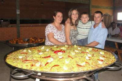 Paella solidária para arrecadar fundos em prol da Saúde do Menino Carlos Daniel