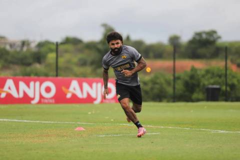Criciúma pretende realizar jogo-treino antes de estreia na Série B