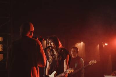 Banda Fê Smania lança EP no cinema do Criciúma Shopping