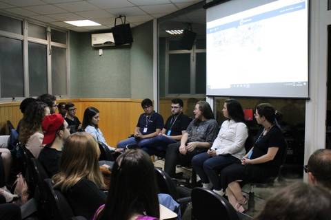 Equipe do Portal Engeplus participa de aula no Jornalismo UniSatc  