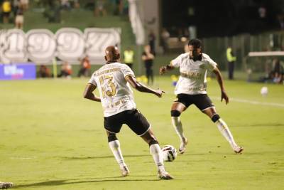 Em jogo marcado por erros, Criciúma perde para o Goiás