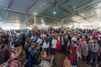 Balneário Rincão comemora o sucesso da 26ª Festa da Tainha com público recorde de 70 mil pessoas