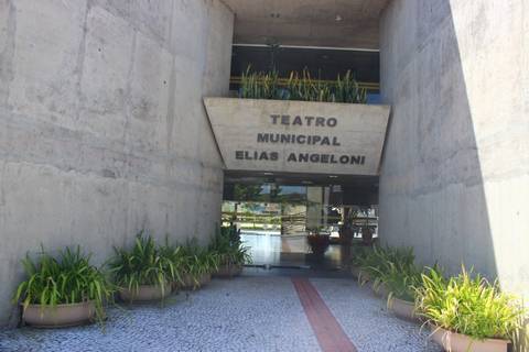 Teatro Elias Angeloni apresenta o espetáculo bíblico 'Abigail, Paulo e Estevão'