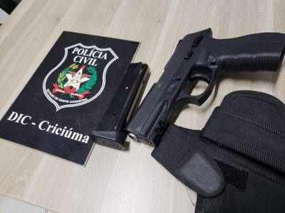 DIC de Criciúma apreende arma de fogo e indicia agressor de ex-vereador