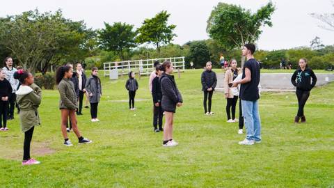 Workshop de danças virais e música embalam o Domingo no Parque neste fim de semana