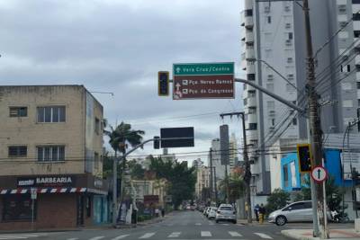 Sinaleira está intermitente no Centro de Criciúma
