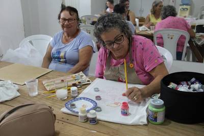 Afasc abre inscrições para oficinas de pintura em tecidos