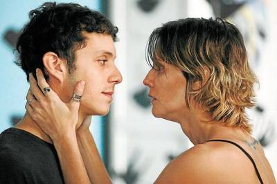 Deborah Secco interpreta portadora do vírus HIV nas telonas