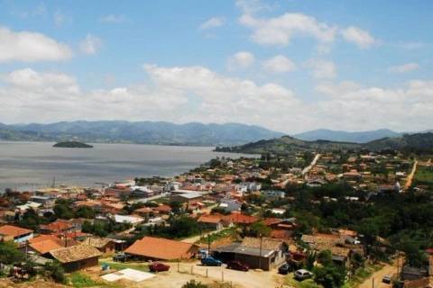 Moradores de Imaruí têm até o fim de março para regularizar cadastro e instalar hidrômetros