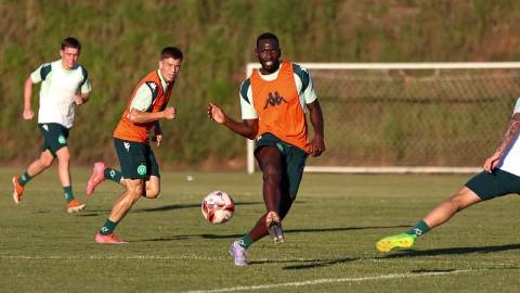 Inscrito no Catarinense, Bolasie pode enfrentar o Criciúma nas quartas do estadual
