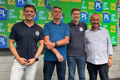 Pelo Estado 24/04: Bolsonaro arrasta multidões em passagem por Santa Catarina