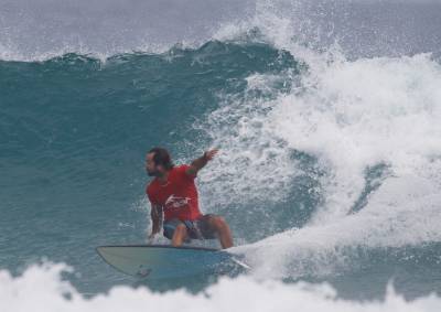 Boas ondas no primeiro dia do Maresia Sul Catarinense de Surf