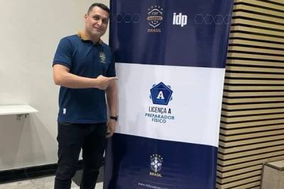 Cleber Orleans se despede do Criciúma