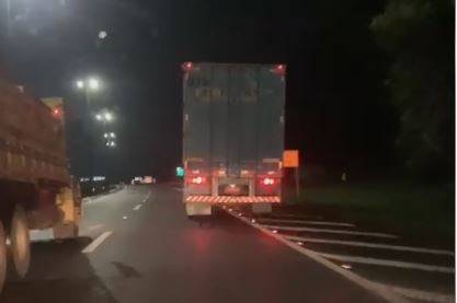 Embriaguez ao volante: motorista de carreta é flagrado dirigindo em zigue-zague na BR-101 