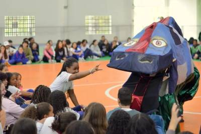 Cultura Mamoeira leva apresentações e rodas de conversa para praças de Criciúma