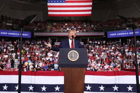 Trump faz discurso acalorado em New Hampshire