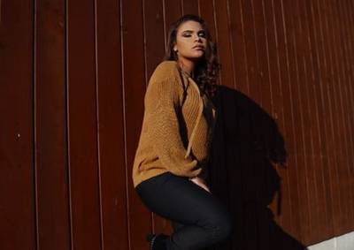 Jana Cruz lança clipe nas plataformas digitais nesta sexta-feira