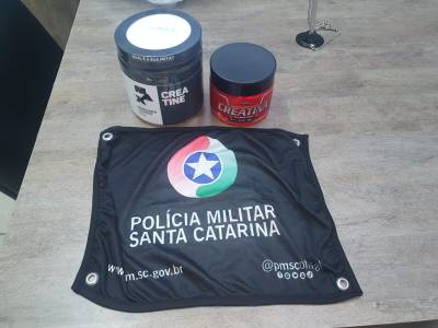 Homem é preso por furtar suplementos de supermercado