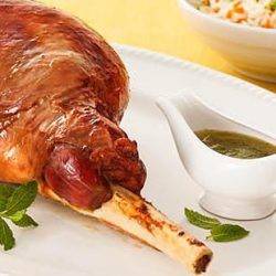 Pernil de Cabrito Assado na Brasa 