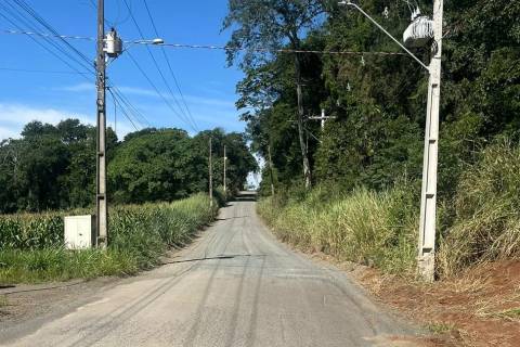 Após anos de cobranças, pavimentação de acesso às penitenciárias dá passo decisivo em Criciúma