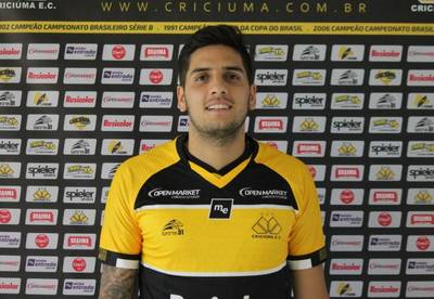 Tigre apresenta Carlos Alexandre, o novo reforço para a Série C