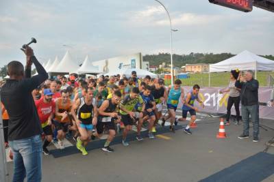 Últimos dias de inscrição para a Meia Maratona Criciúma Altair Guidi