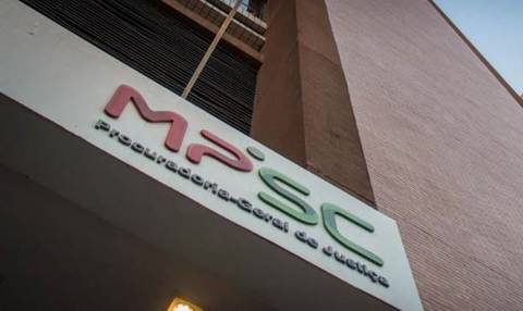 Homem se torna réu em ação penal do MPSC por descumprir quarentena contra Covid-19