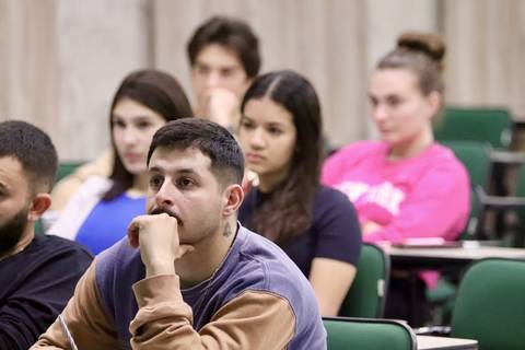 Colégio Unesc prepara alunos para o Enem