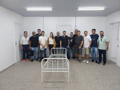 Acadêmicos UniSatc estudam adequação de camas para reabilitação de pacientes da Covid-19 