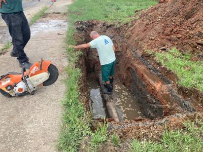 Fornecimento de água na região da Terceira Linha será interrompido após novo rompimento de tubulação