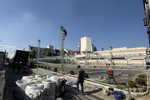 Montagem da estrutura da Maggiofest 2026 inicia em Morro da Fumaça